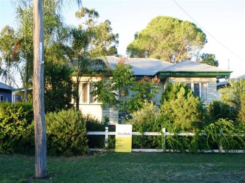 3a Besley Street, Dalby QLD 4405