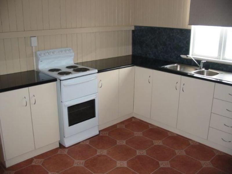 24 Charles Streeet, Dalby QLD 4405