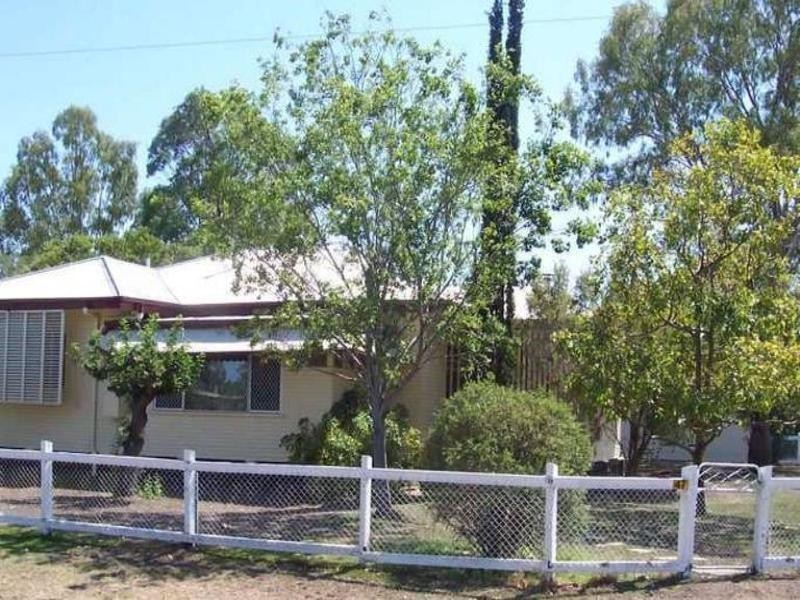 47 Curtis Street, Dalby QLD 4405