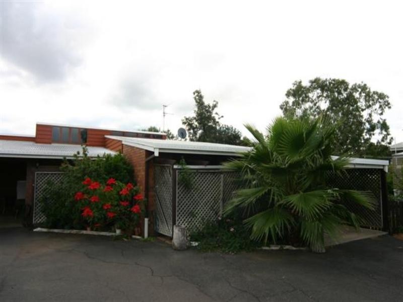 Unit 9/8 New Street, Dalby QLD 4405