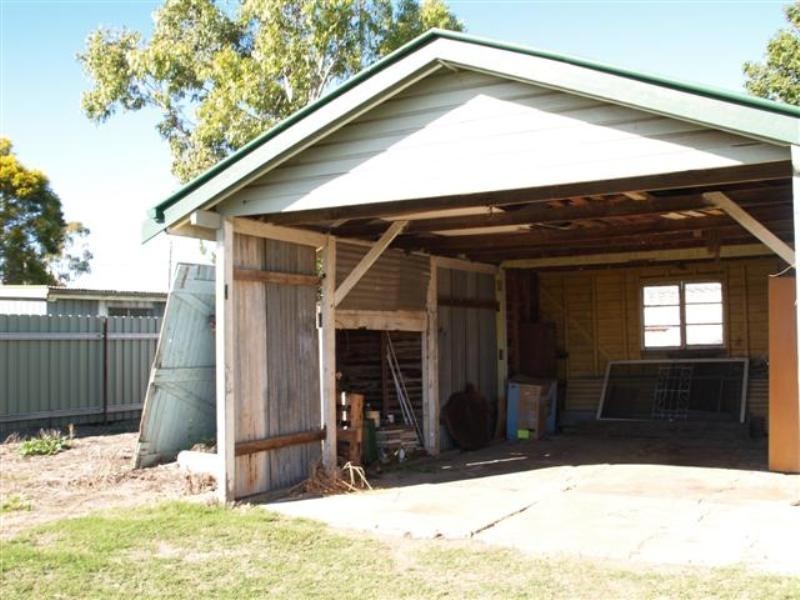 18 Kookaburra Street, Dalby QLD 4405