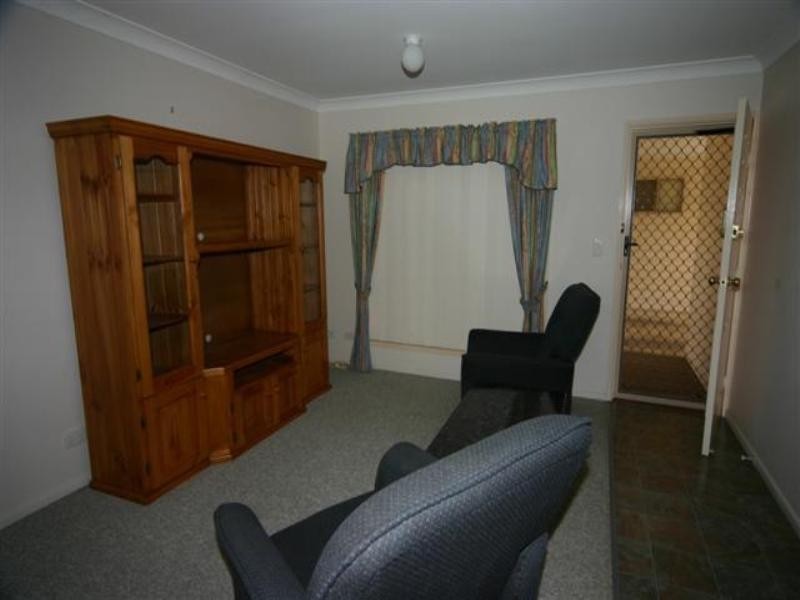 2/5 Nolan Street, Dalby QLD 4405