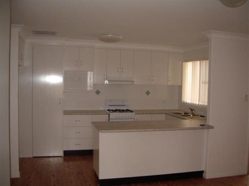 2/112 Condamine Street, Dalby QLD 4405