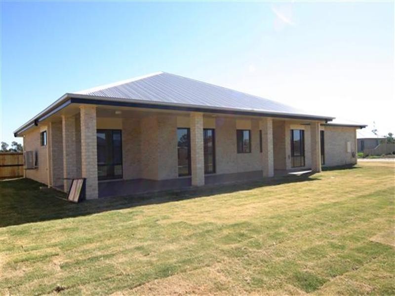 38 Glen Eagles Drive, Dalby QLD 4405