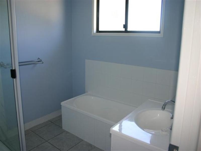 9 Oxley Place, Dalby QLD 4405