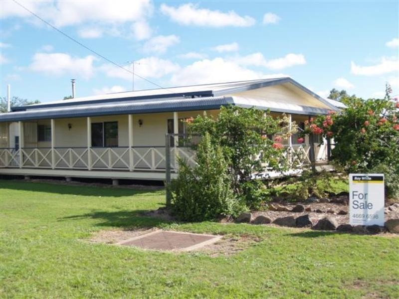 104 Pratten Street, Dalby QLD 4405