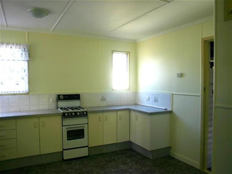 64 Palmer Street, Dalby QLD 4405