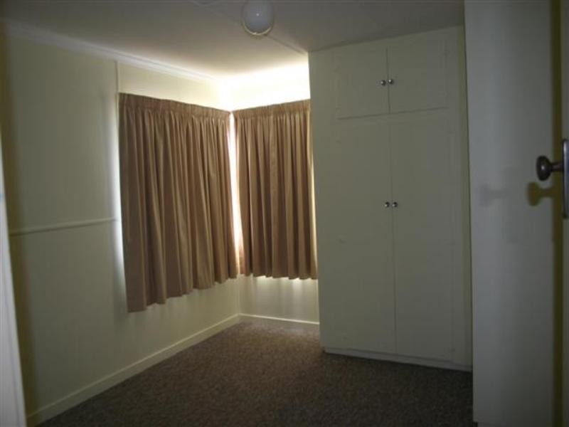 64 Palmer Street, Dalby QLD 4405