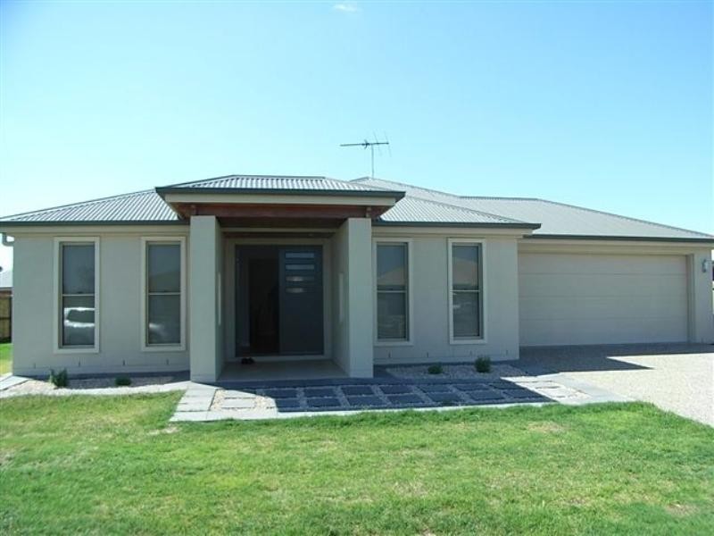 3 MONTCLAIR Place, Dalby QLD 4405
