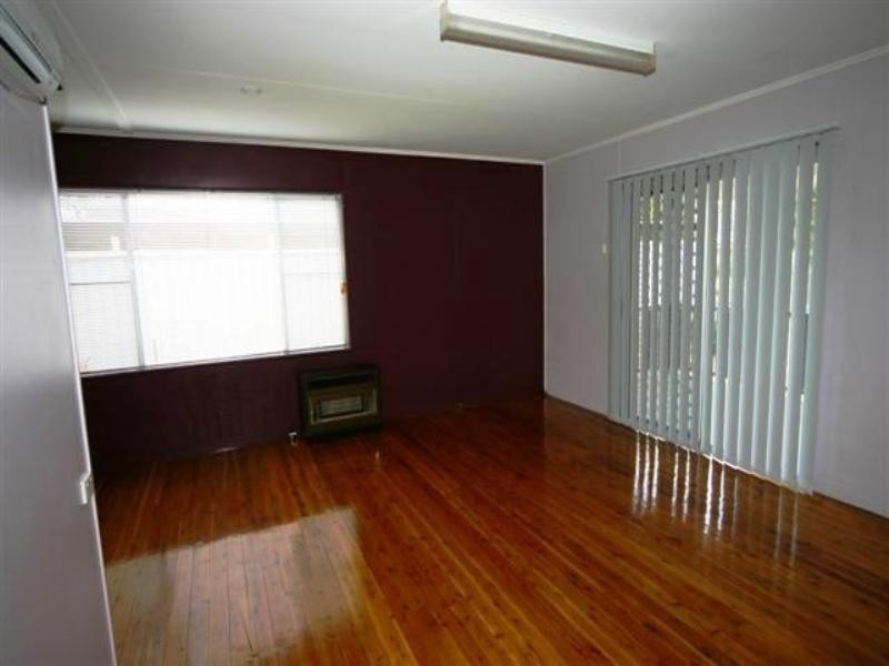 27 Swan Street, Dalby QLD 4405