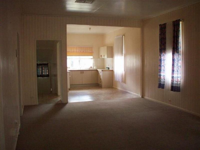 19 Etty Street, Dalby QLD 4405