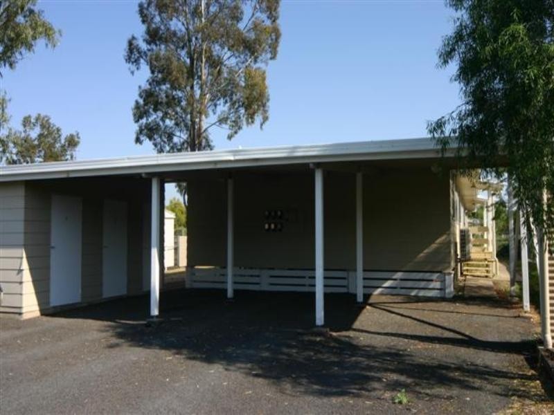 Unit 2/138 Cunningham Street, Dalby QLD 4405