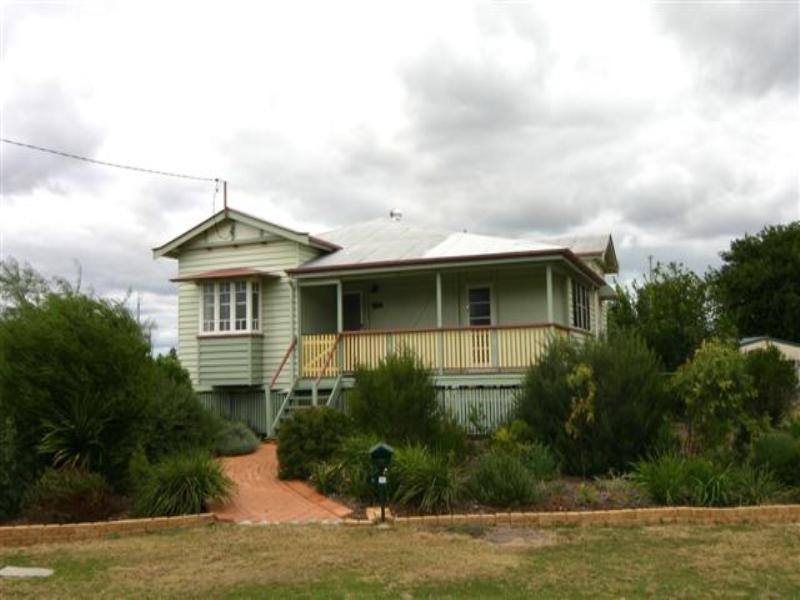 3 William Street, Dalby QLD 4405