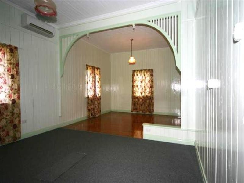 69 Pratten Street, Dalby QLD 4405