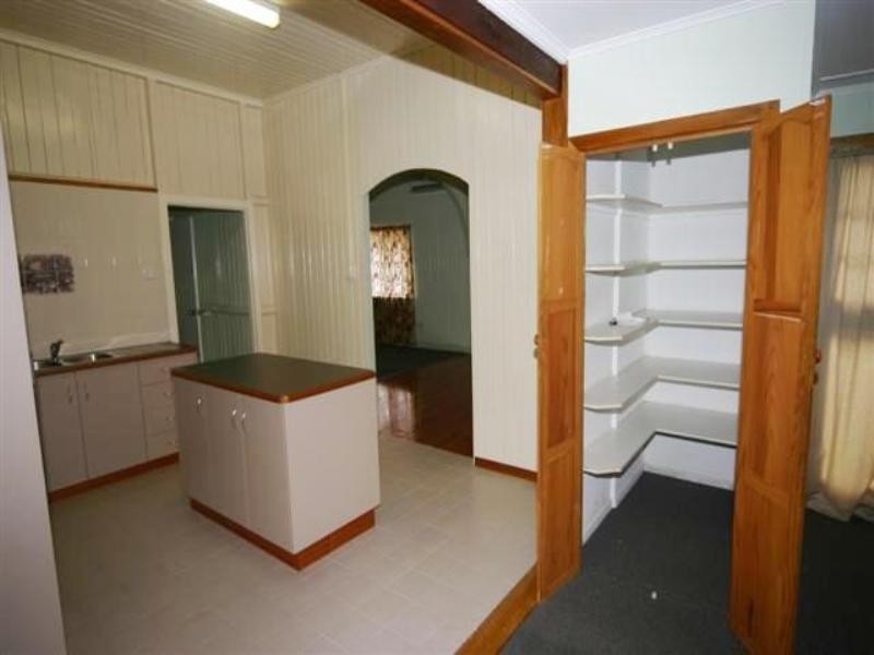 69 Pratten Street, Dalby QLD 4405