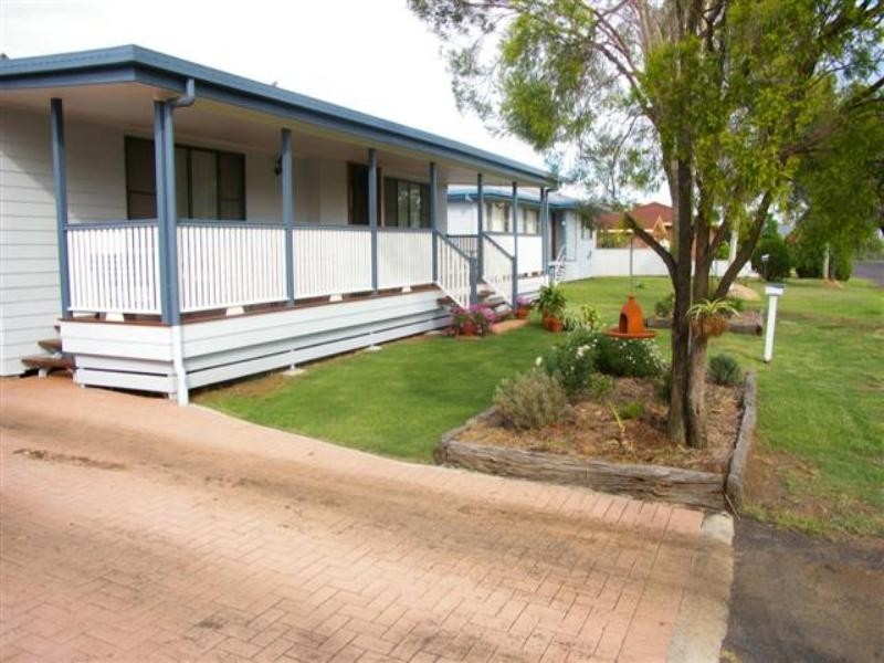 4 Edna Street, Dalby QLD 4405