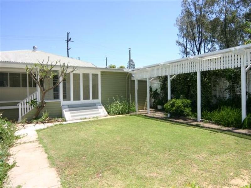 45 Bunya Street, Dalby QLD 4405