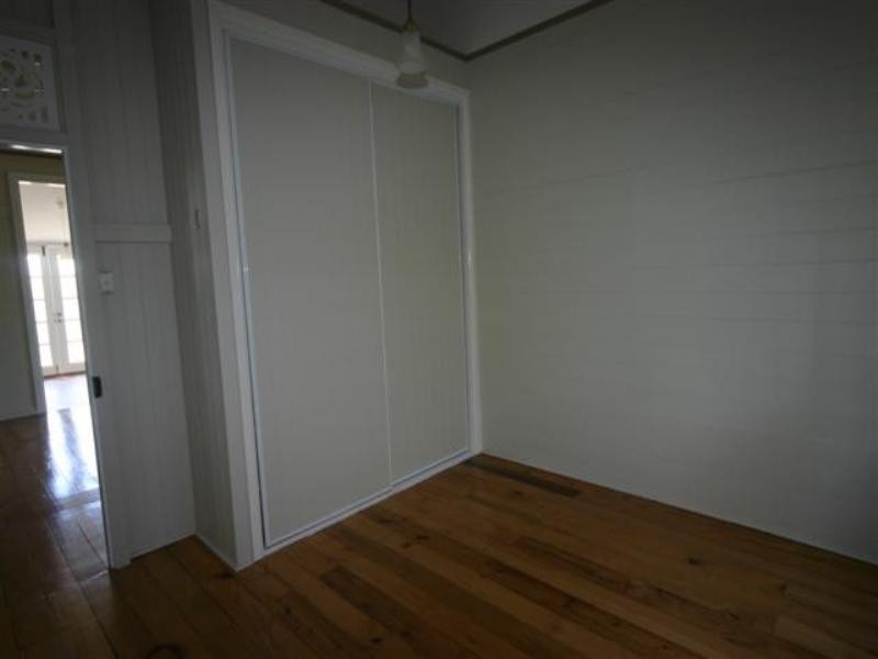 26 Bunya Street, Dalby QLD 4405