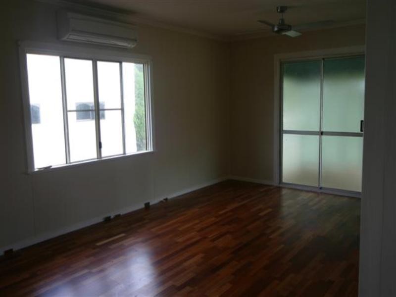 9 Swallow Street, Dalby QLD 4405