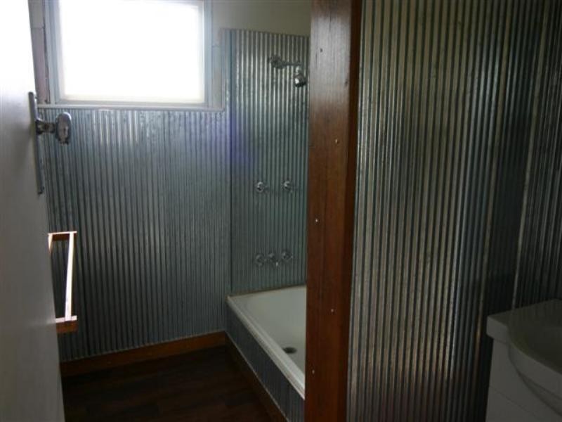 9 Swallow Street, Dalby QLD 4405