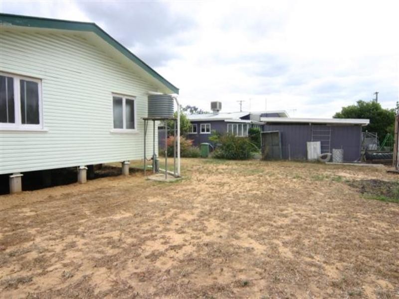 9 Swallow Street, Dalby QLD 4405