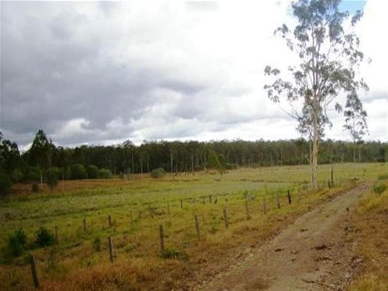 . “BRAHMLEIGH”, Glenwood QLD 4570