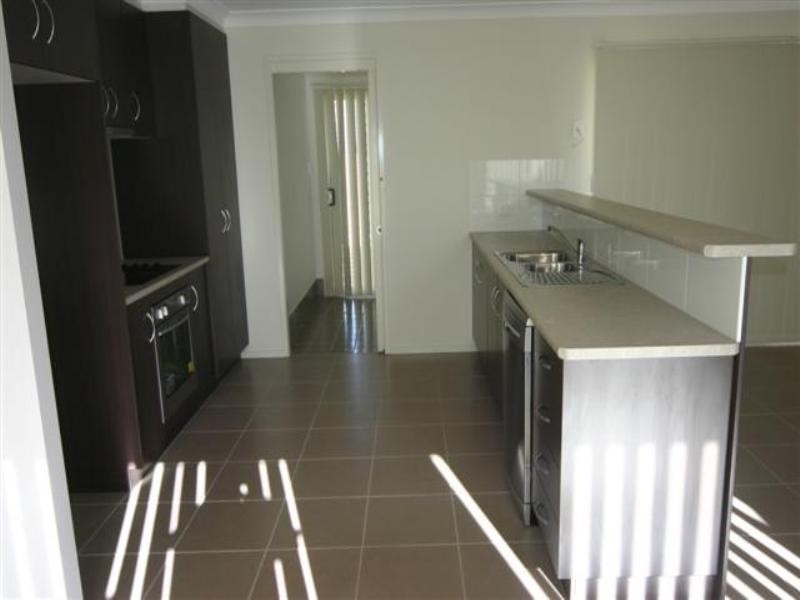 5 Keys Place, Dalby QLD 4405