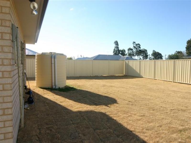 5 Keys Place, Dalby QLD 4405