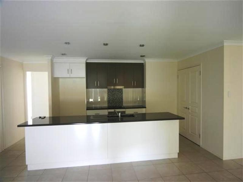 6 St Andrews Chase, Dalby QLD 4405