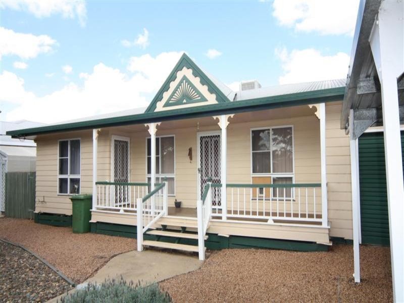 11 Leichhardt Avenue, Dalby QLD 4405