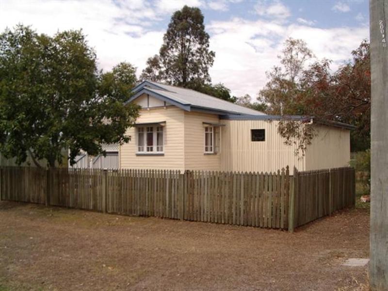 97 Condamine Street, Dalby QLD 4405