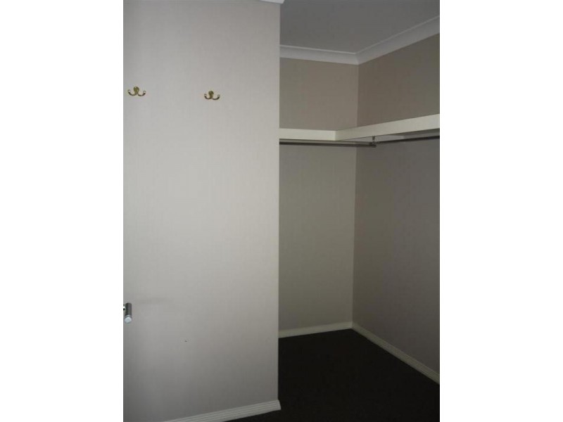 8 St Andrews Chase, Dalby QLD 4405