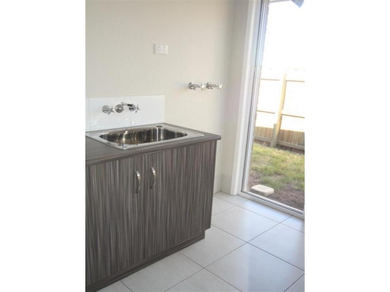 8 St Andrews Chase, Dalby QLD 4405