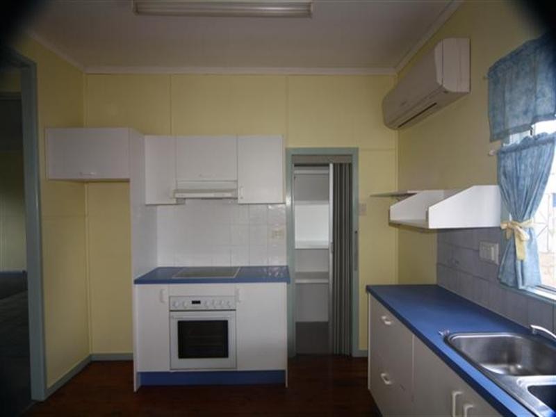 35 Palmer Street, Dalby QLD 4405