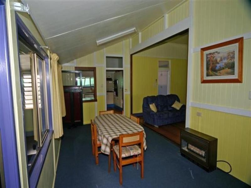 42 Bunya Street, Dalby QLD 4405