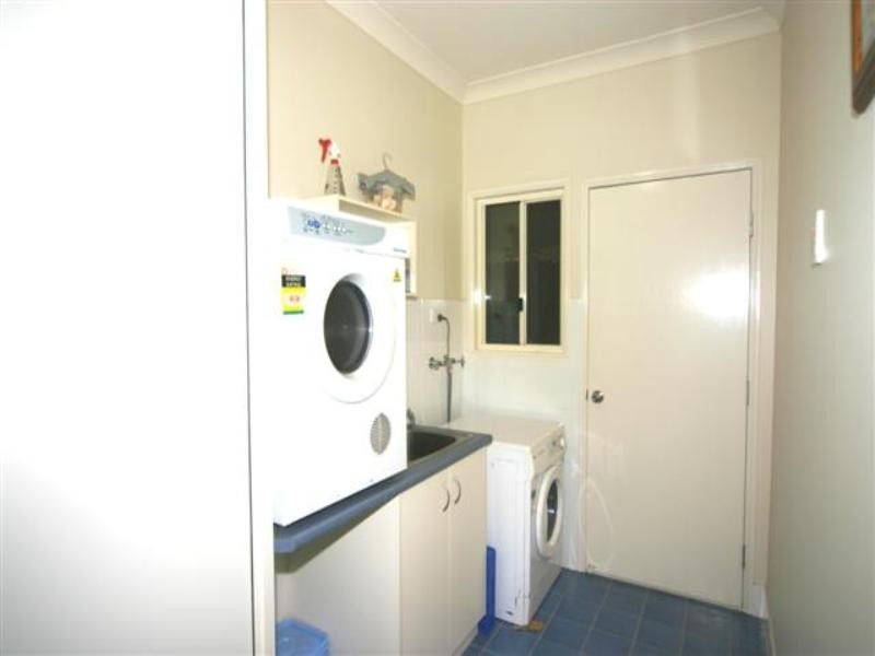 38 Sandalwood Avenue West, Dalby QLD 4405