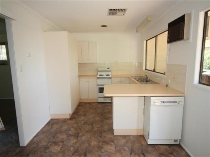 13 Margaret Avenue, Dalby QLD 4405