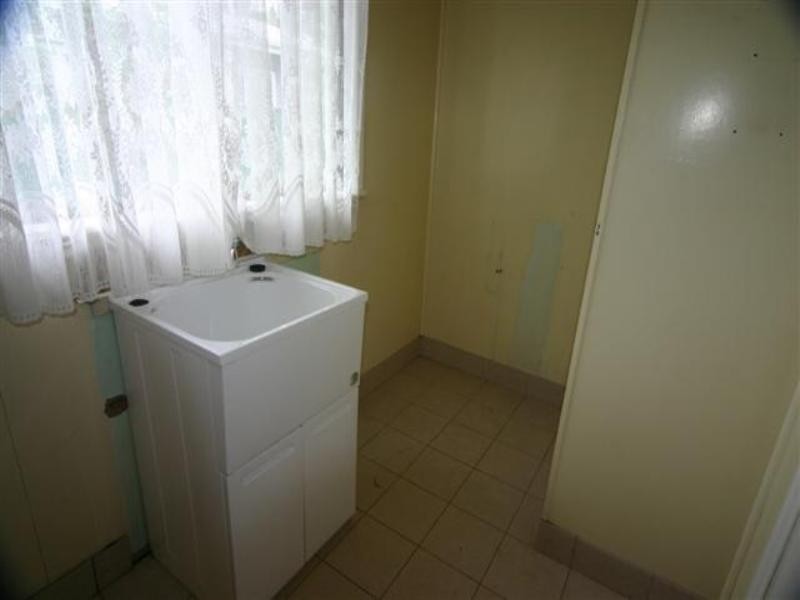 42 Geisel Street, Dalby QLD 4405