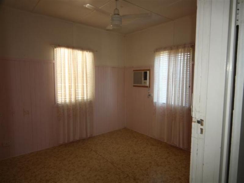 133 Pratten, Dalby QLD 4405