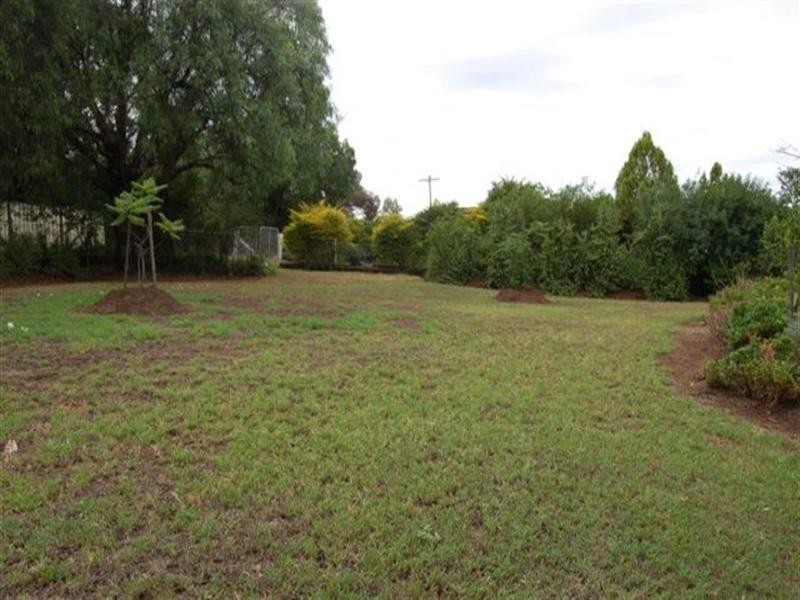 69 Wallace Street, Bell QLD 4408