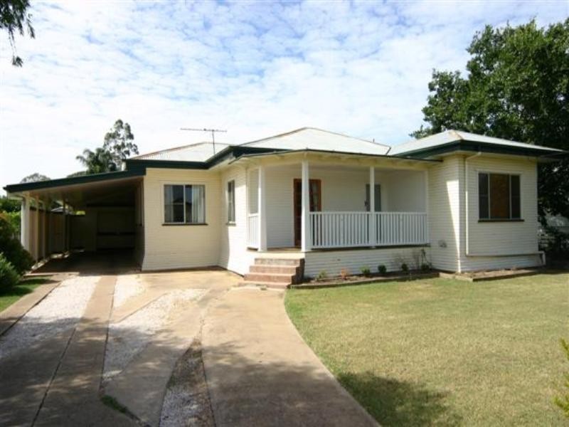 3 Higginbotham Street, Dalby QLD 4405