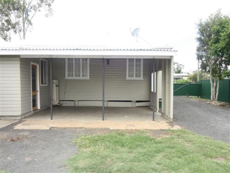 110 Pratten Street, Dalby QLD 4405