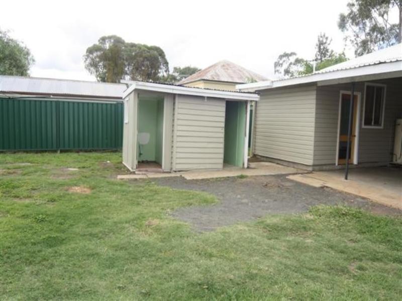110 Pratten Street, Dalby QLD 4405