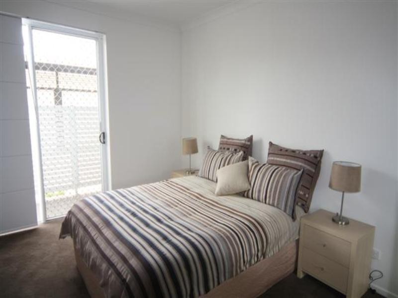 2/76 Pratten Street, Dalby QLD 4405