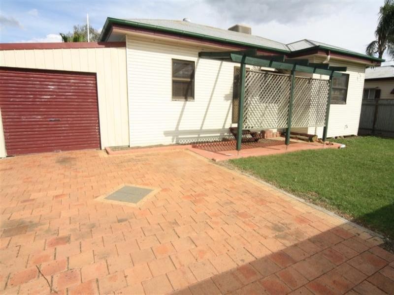 63 Nicholson Street, Dalby QLD 4405