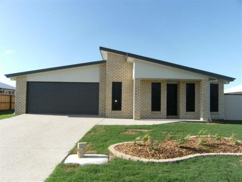 64 Diggers Drive, Dalby QLD 4405