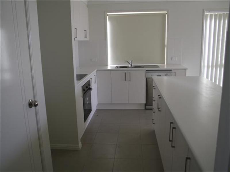 65 Diggers Drive, Dalby QLD 4405