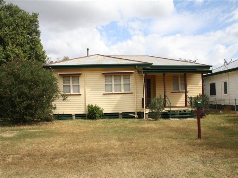 46 Palmer Street, Dalby QLD 4405