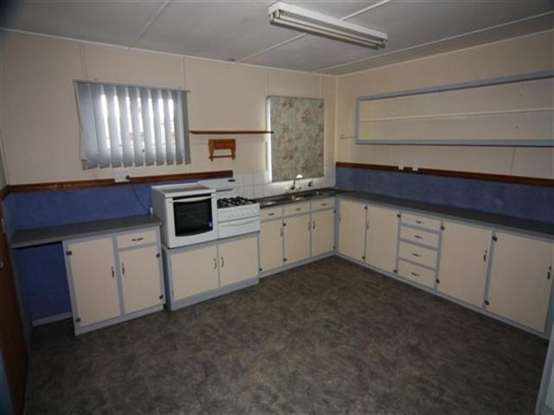 136 Drayton Street, Dalby QLD 4405