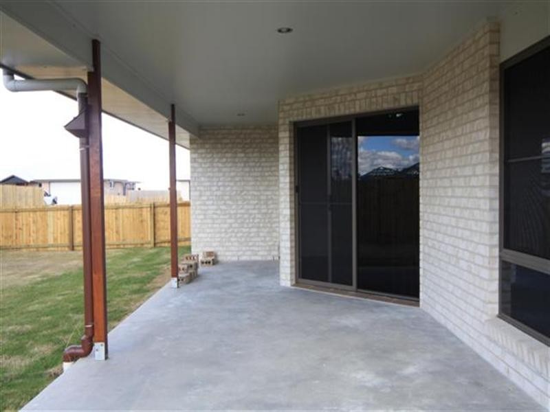 22 Diggers Drive, Dalby QLD 4405